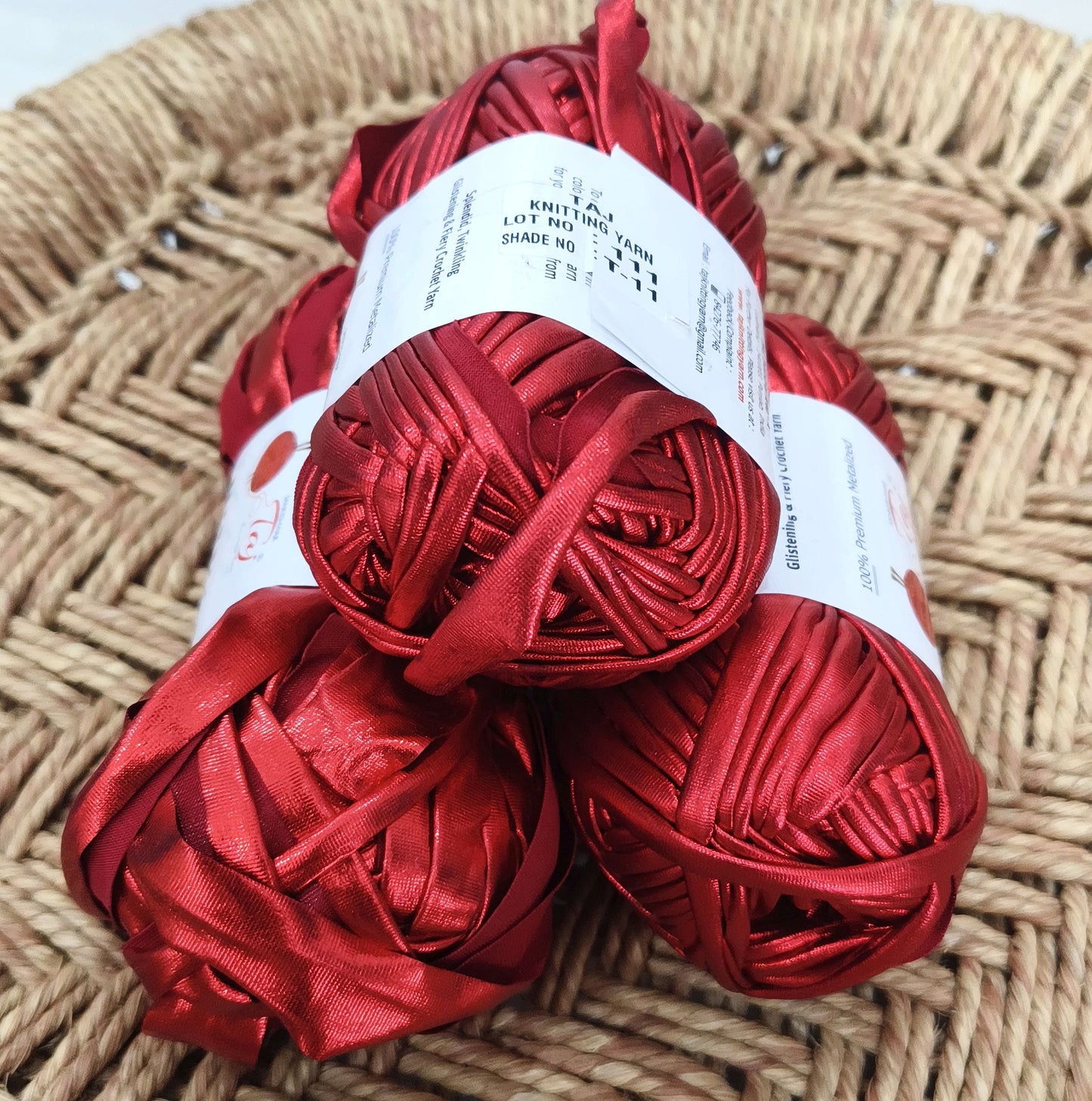 Metallic t shirt yarn