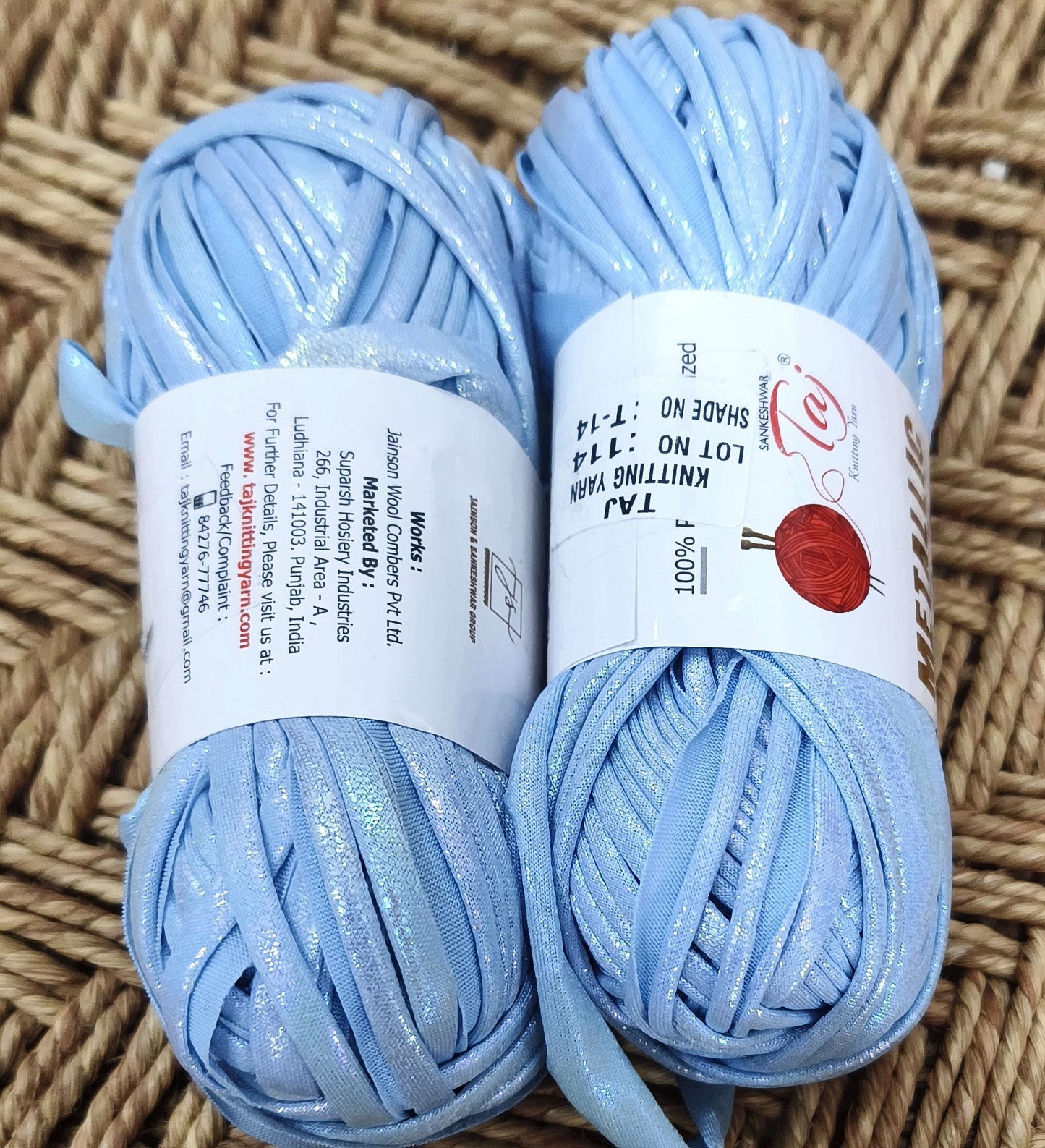 Metallic t shirt yarn