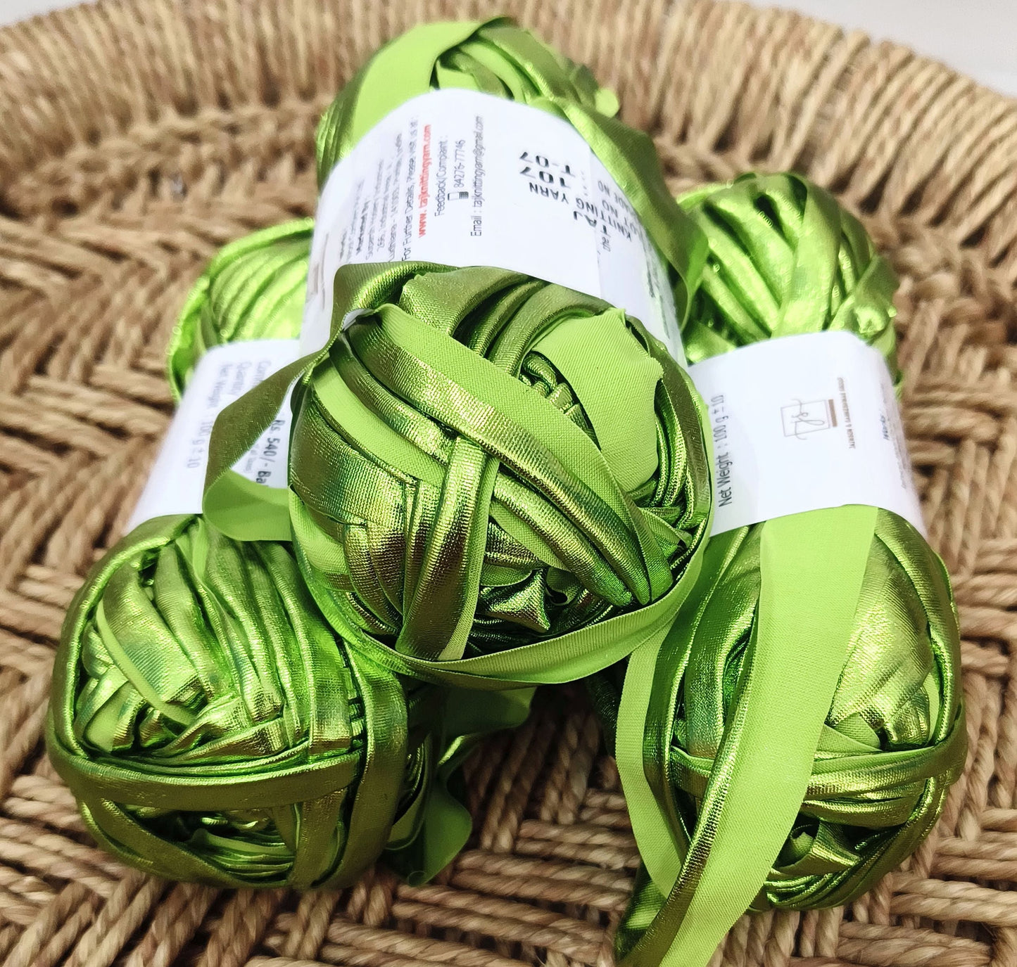 Metallic t shirt yarn