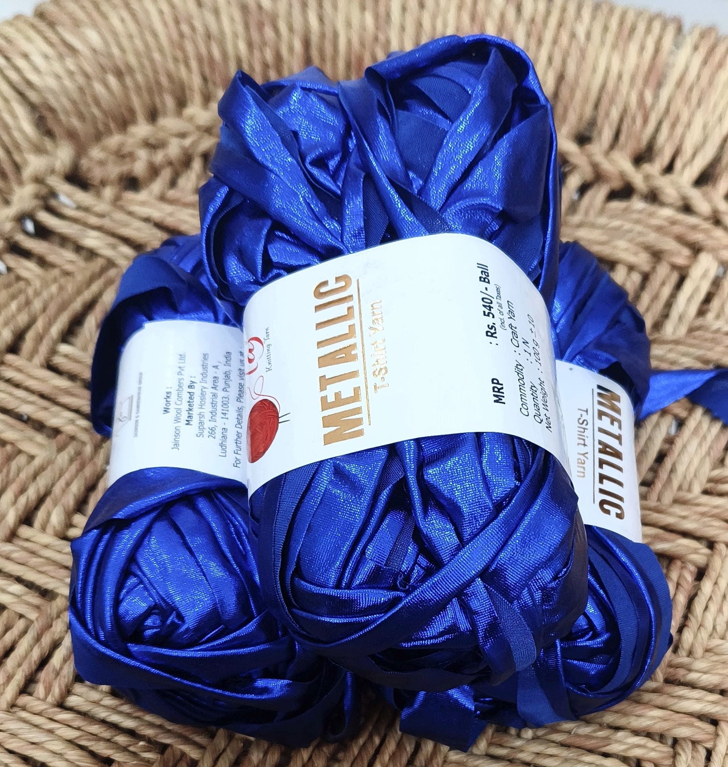 Metallic t shirt yarn