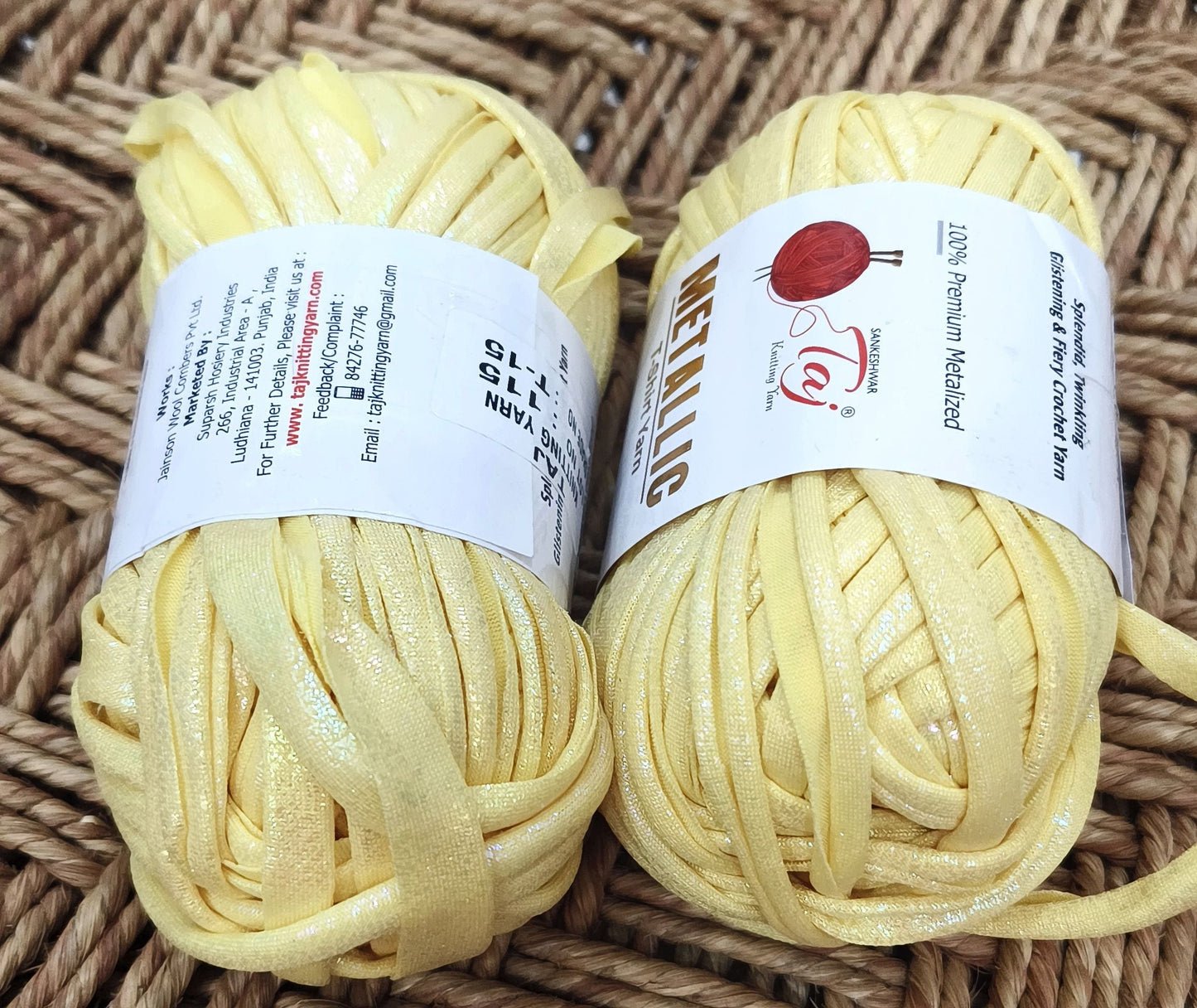 Metallic t shirt yarn